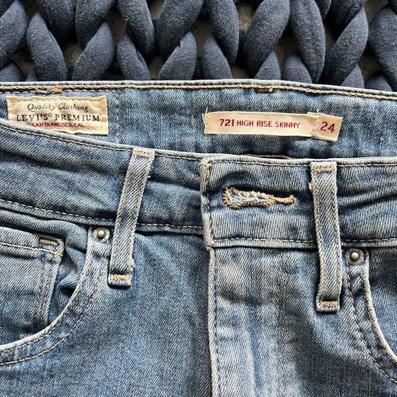 Levi’s 721 High Rise Skinny Jeans - Picture 1 of 6